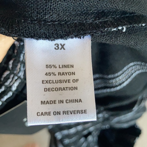 Napa valley striped pull on short w crochet detail linen blend 3X - Picture 15 of 15